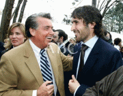 5cd81281083698.gif