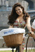 Sexy Kelly Brook at Sky Ride 2010 Launch Photocall
